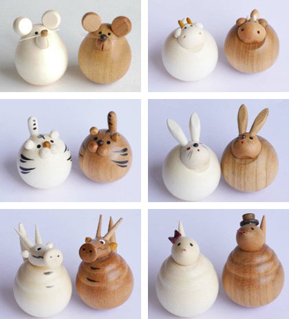 木製干支置物「起き上がりこぼし」